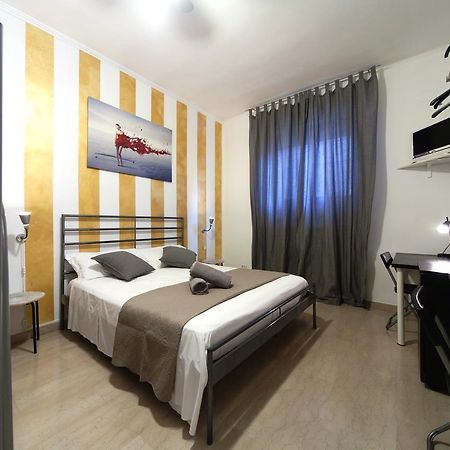 Il Sole Hotell Trani Exteriör bild