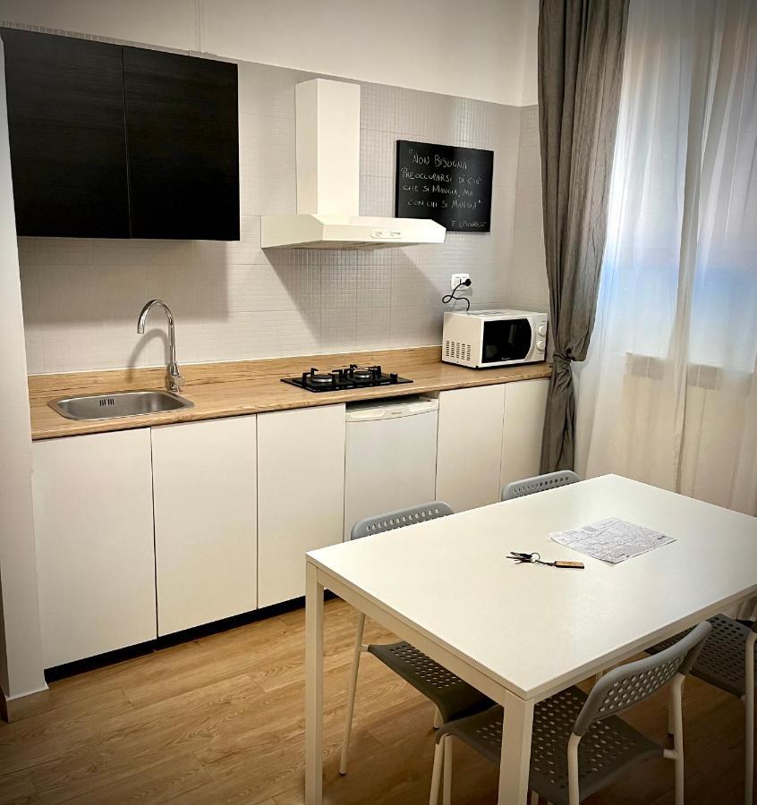 Il Sole Hotell Trani Exteriör bild