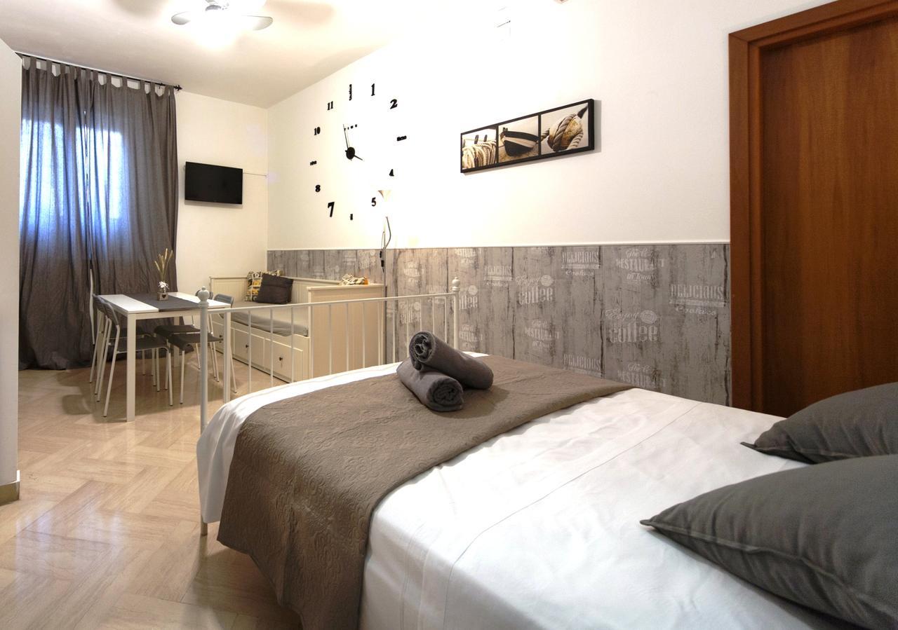 Il Sole Hotell Trani Exteriör bild