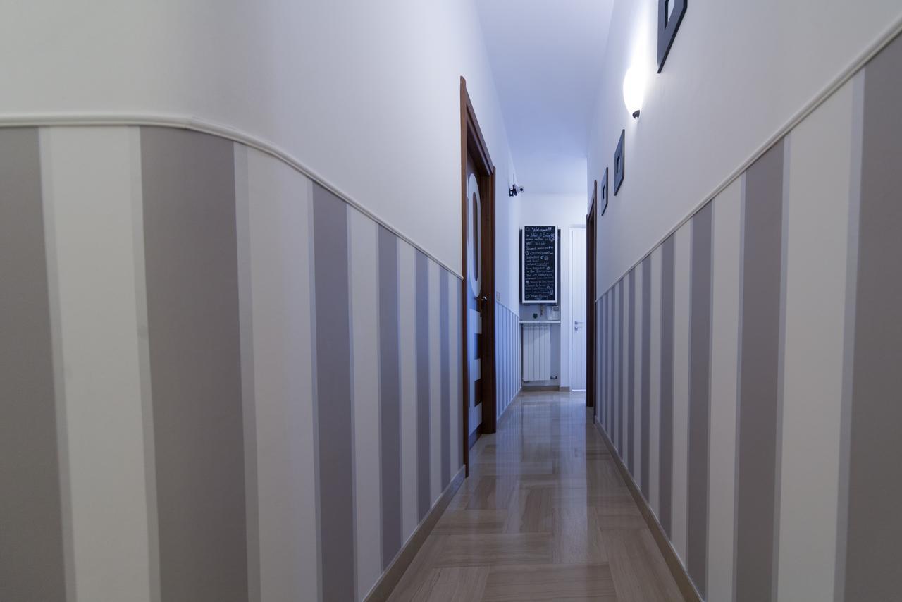 Il Sole Hotell Trani Exteriör bild