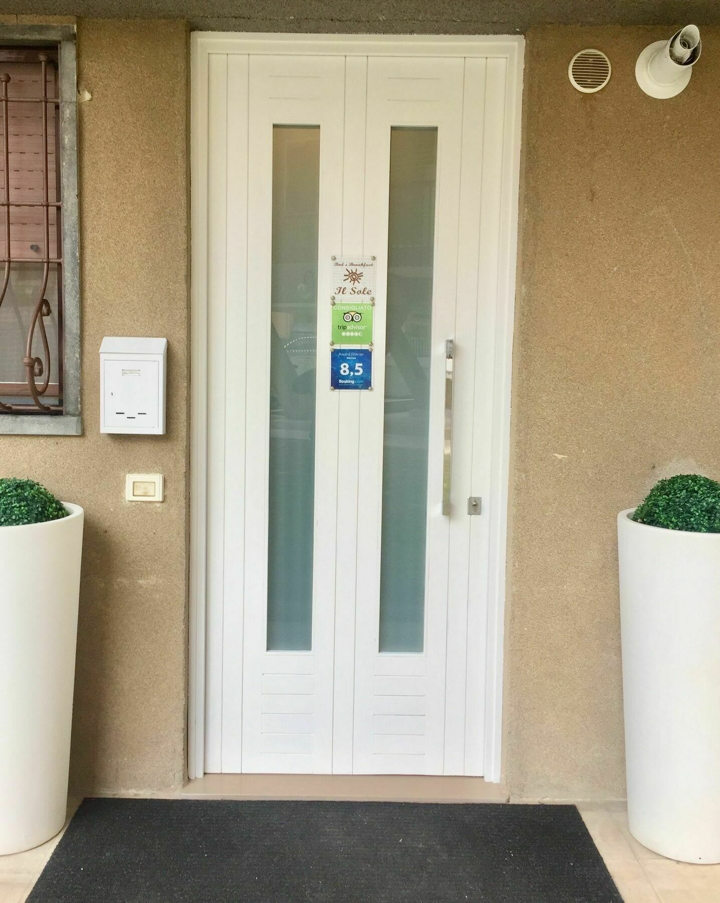Il Sole Hotell Trani Exteriör bild