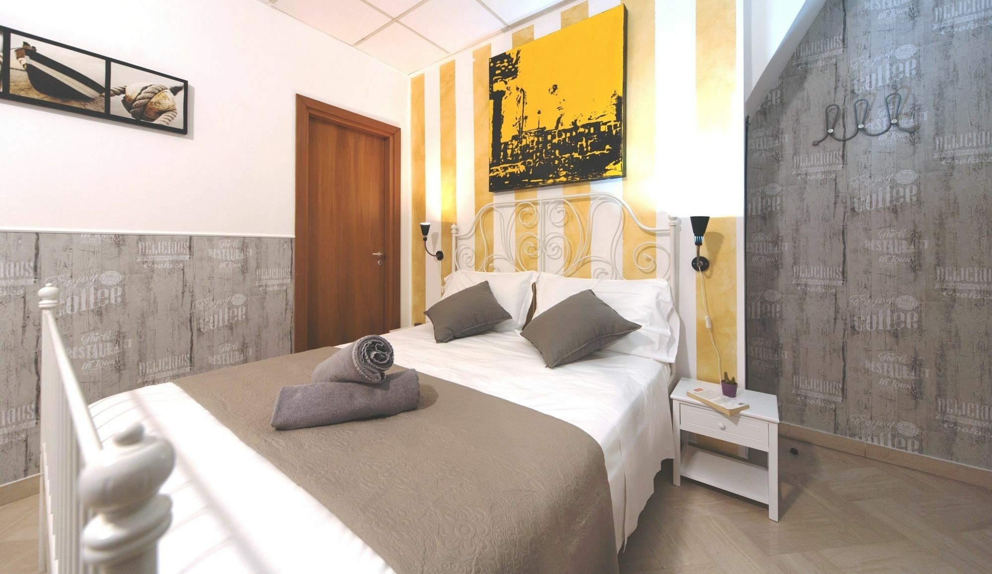 Il Sole Hotell Trani Exteriör bild
